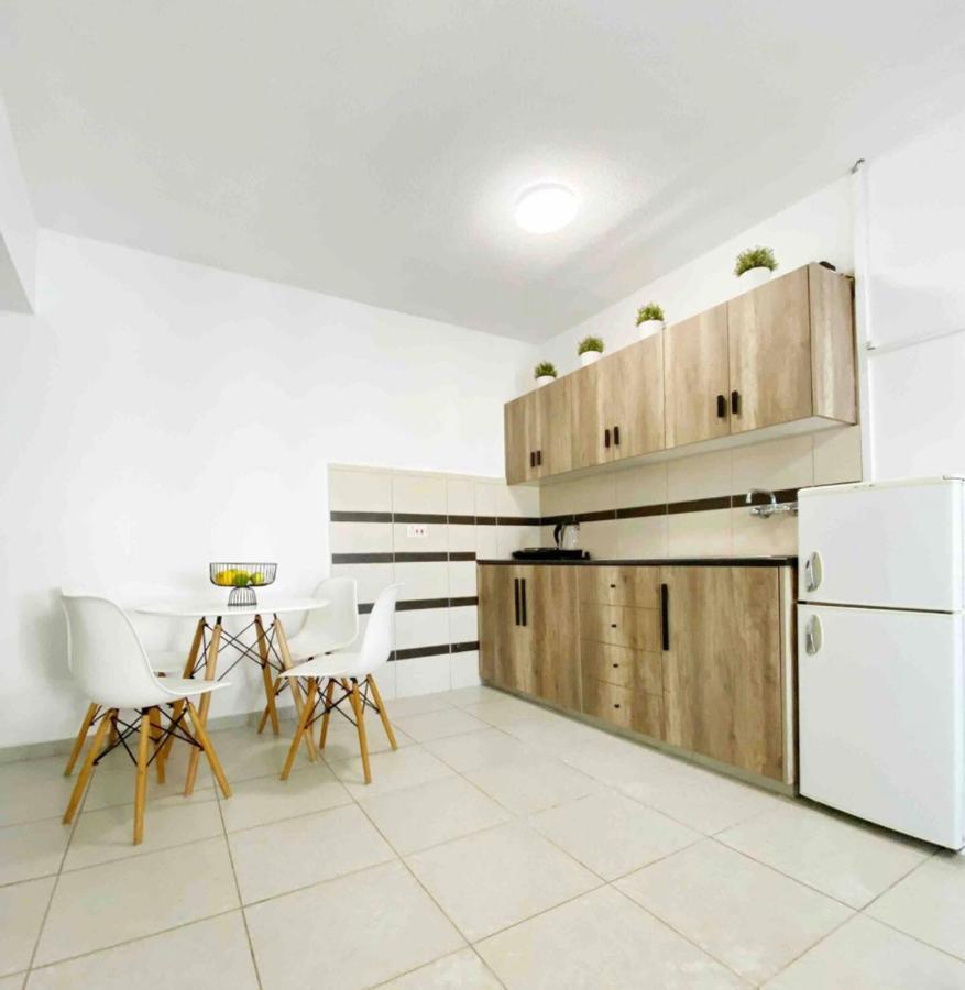 Flat In The Heart Of Ayia Napa/Центр Айя Напы公寓 外观 照片